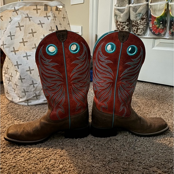 Ariat Women’s Size 9 Width B - Round Up Ryder Cowboy Boots - Picture 2 of 13